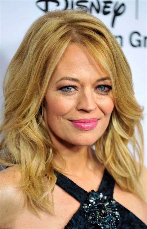 Jeri Ryan Height Weight Body Stats Age Family Facts。